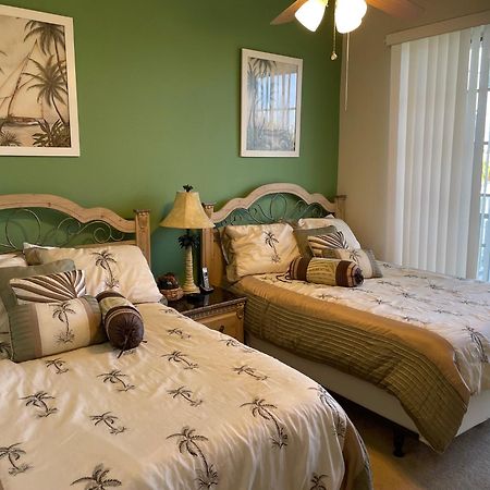 Beautiful New Luxury Townhome With Private Beach And Swimming Pools Ruskin Exterior foto